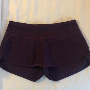 Lululemon Speed Up Short 2.5. Perfect Condition!